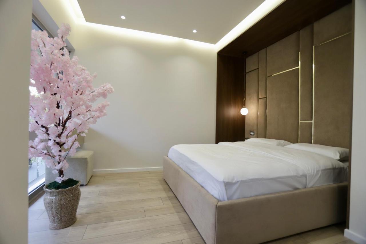 La Grand - New Bazaar Apartment *